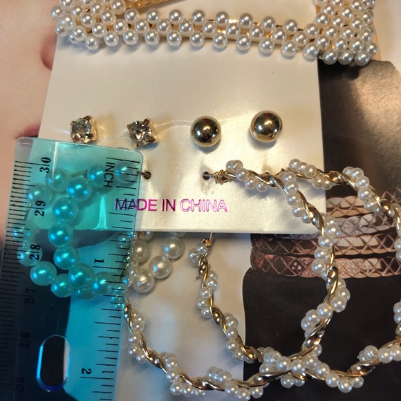 Set of five items earrings hair clip - Picture 4 of 4